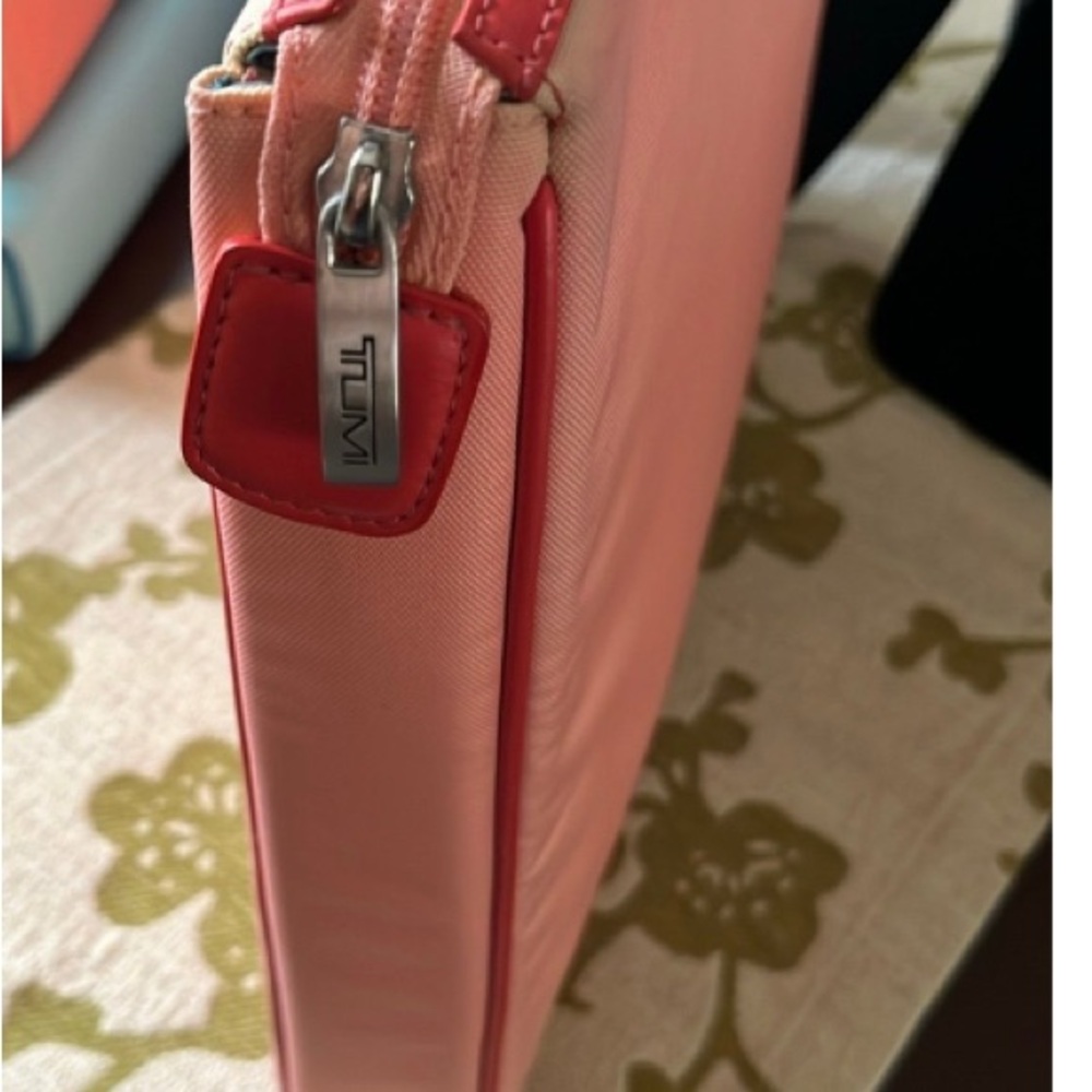 Tumi Large Computer/Tablet/Laptop Case/Sleeve - image 3